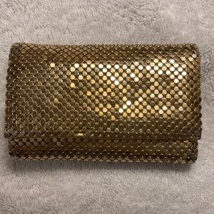 Whiting & Davis gold 6 key holder